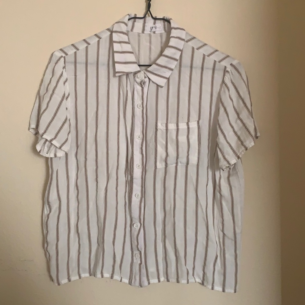 Boho White Striped Short Sleeve Button Up Medium